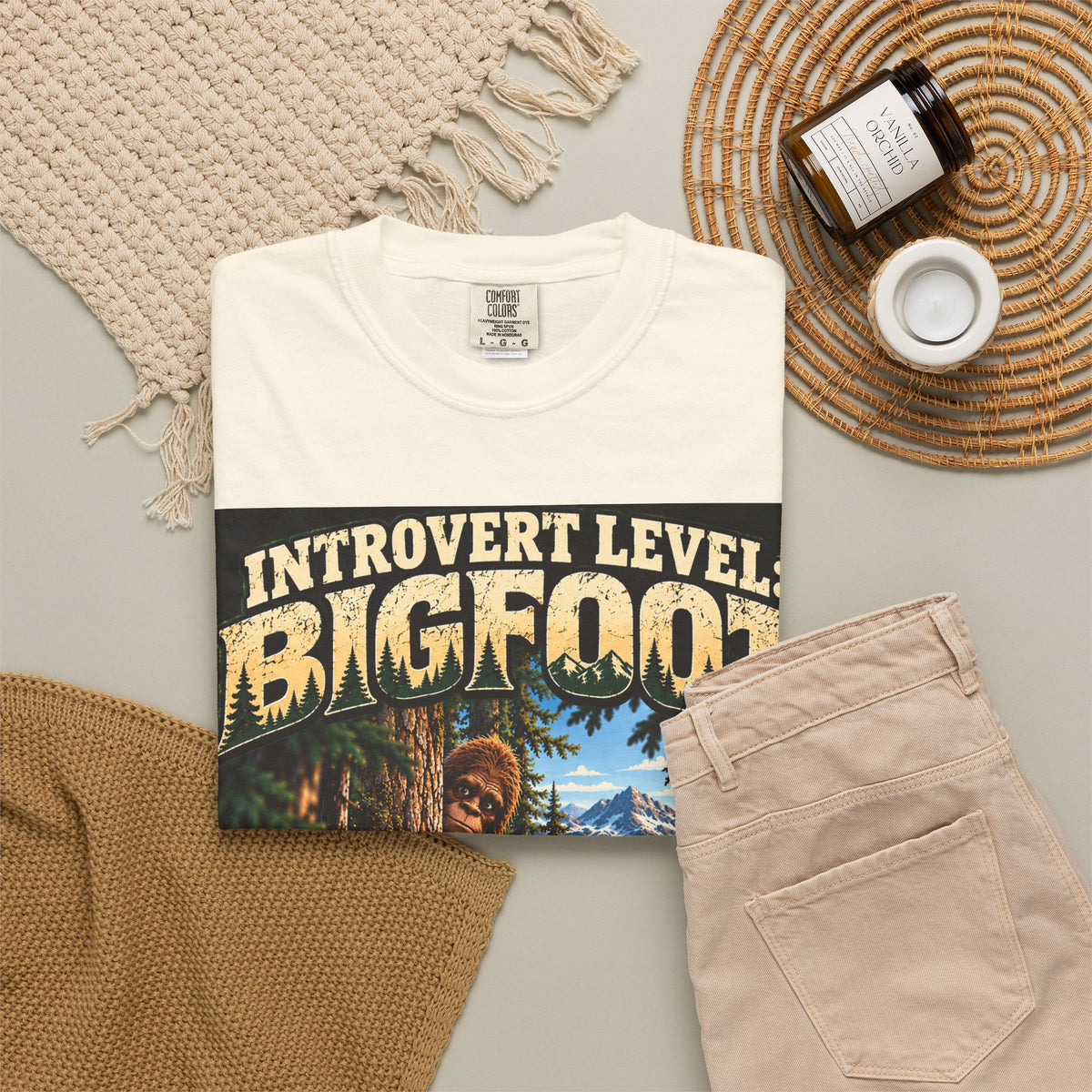 Introvert Level: Bigfoot – Funny Introvert Sasquatch T-Shirt