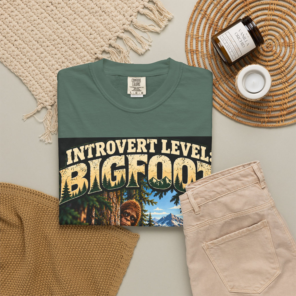 Introvert Level: Bigfoot – Funny Introvert Sasquatch T-Shirt