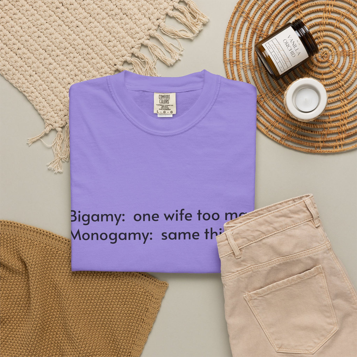 Bigamy & Monogamy – Funny Marriage T-Shirt