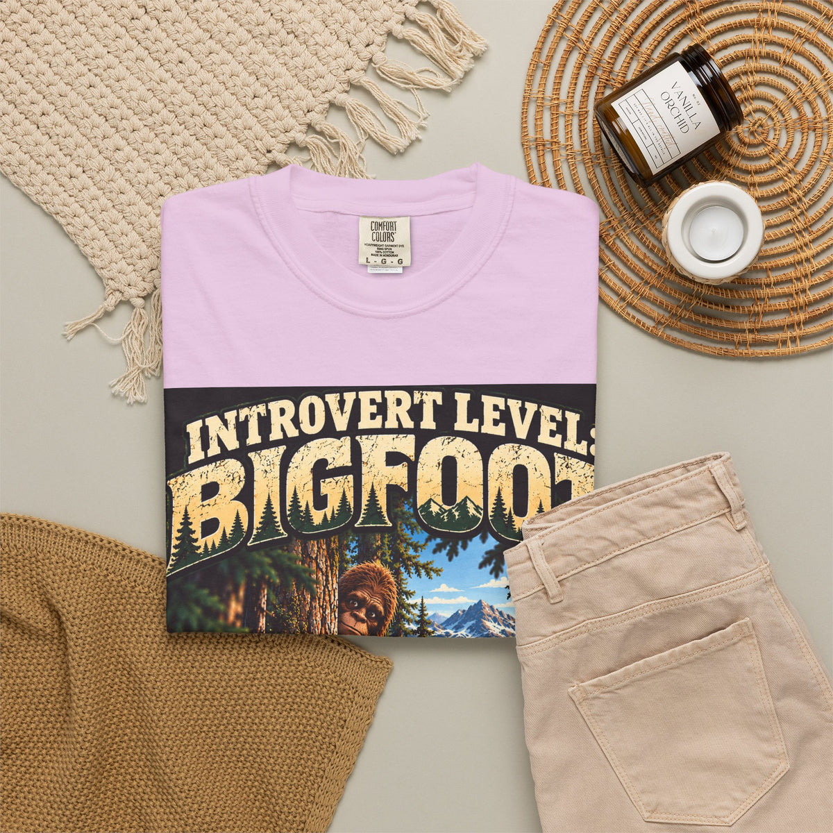 Introvert Level: Bigfoot – Funny Introvert Sasquatch T-Shirt