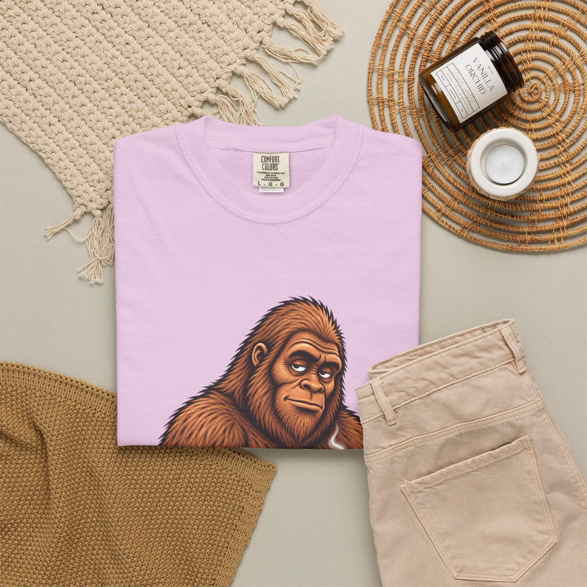 I'm Not Hiding – Funny Bigfoot Coffee T-Shirt