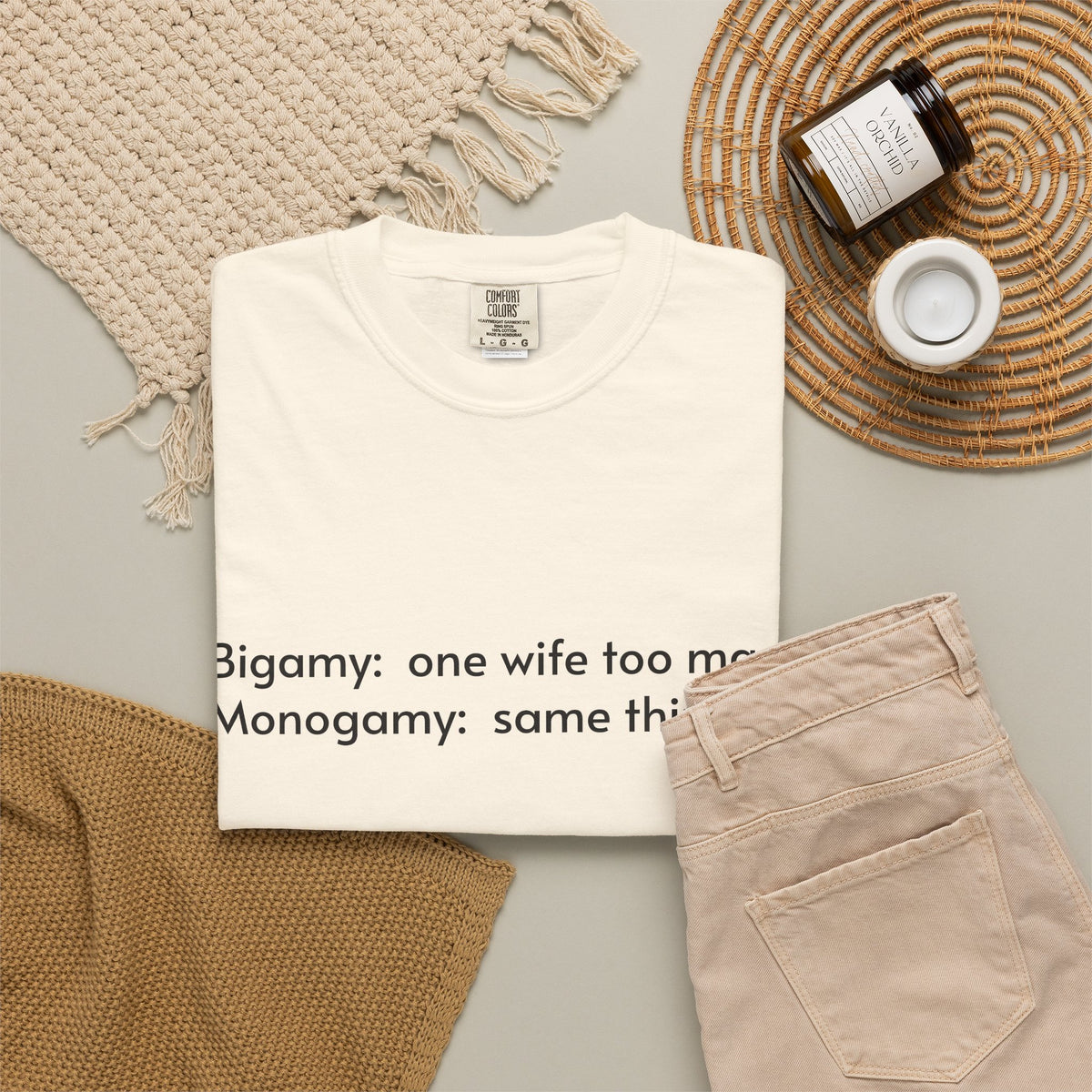 Bigamy & Monogamy – Funny Marriage T-Shirt
