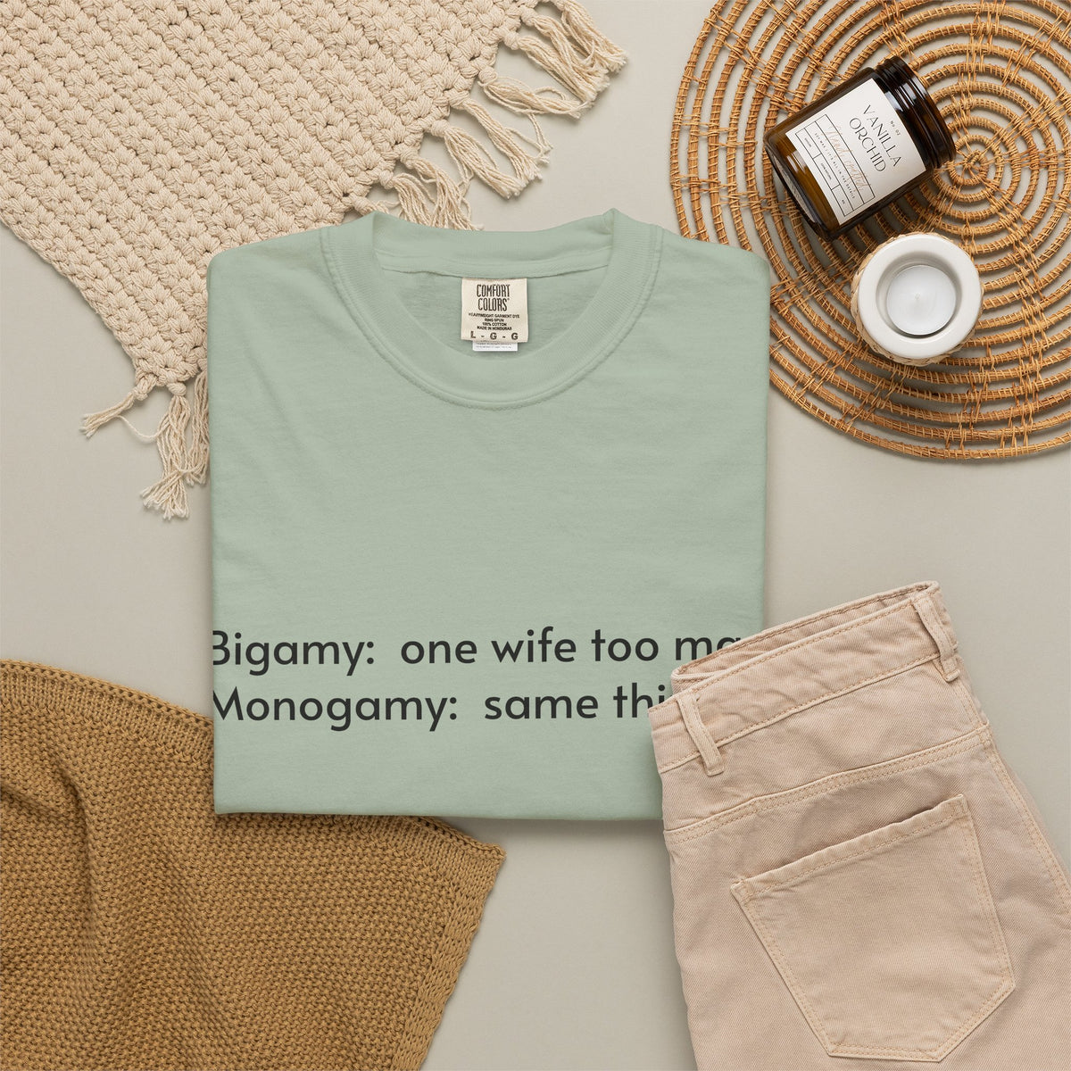 Bigamy & Monogamy – Funny Marriage T-Shirt