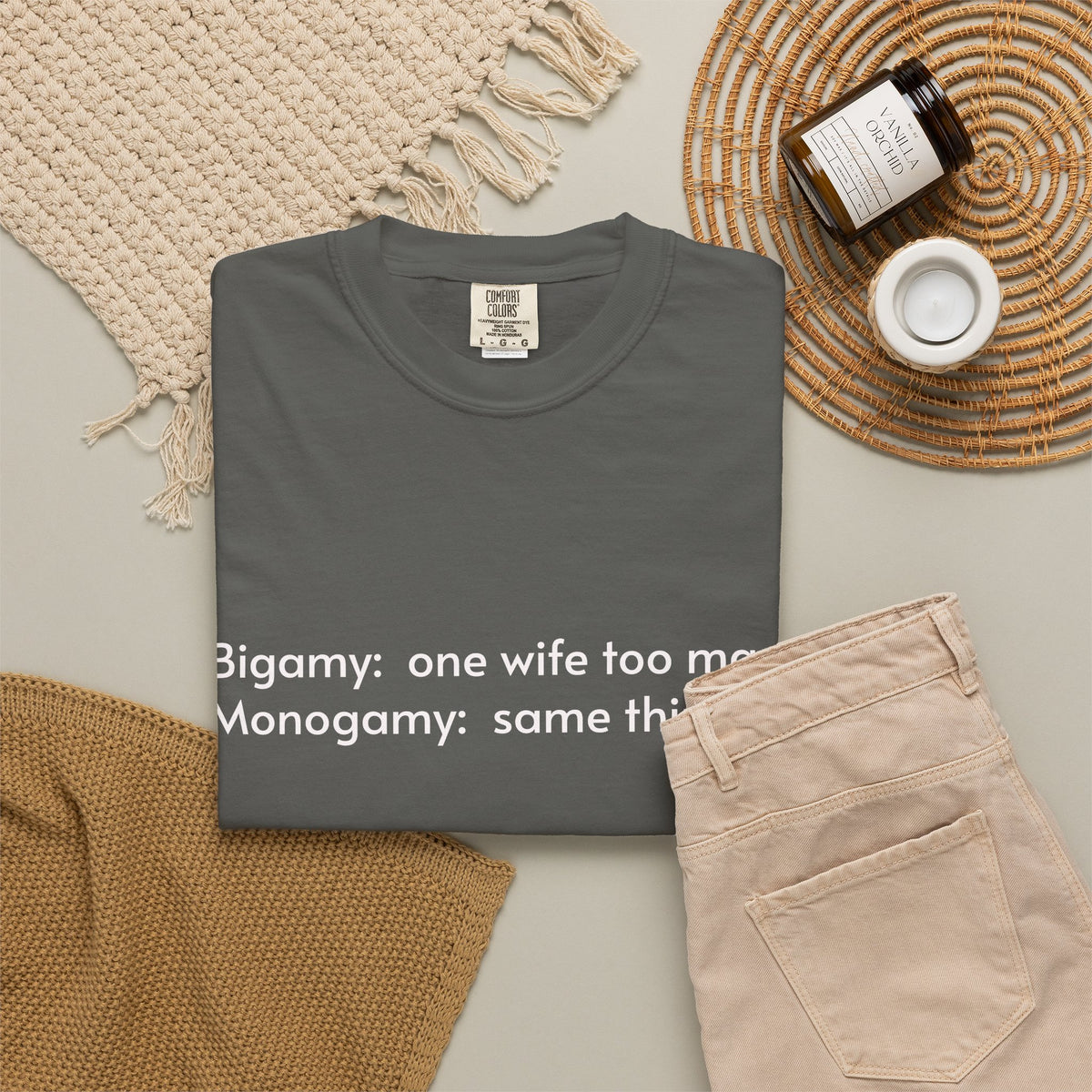 Bigamy & Monogamy – Funny Marriage T-Shirt